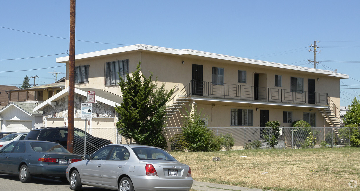 Foto principal - 3479 39th Ave