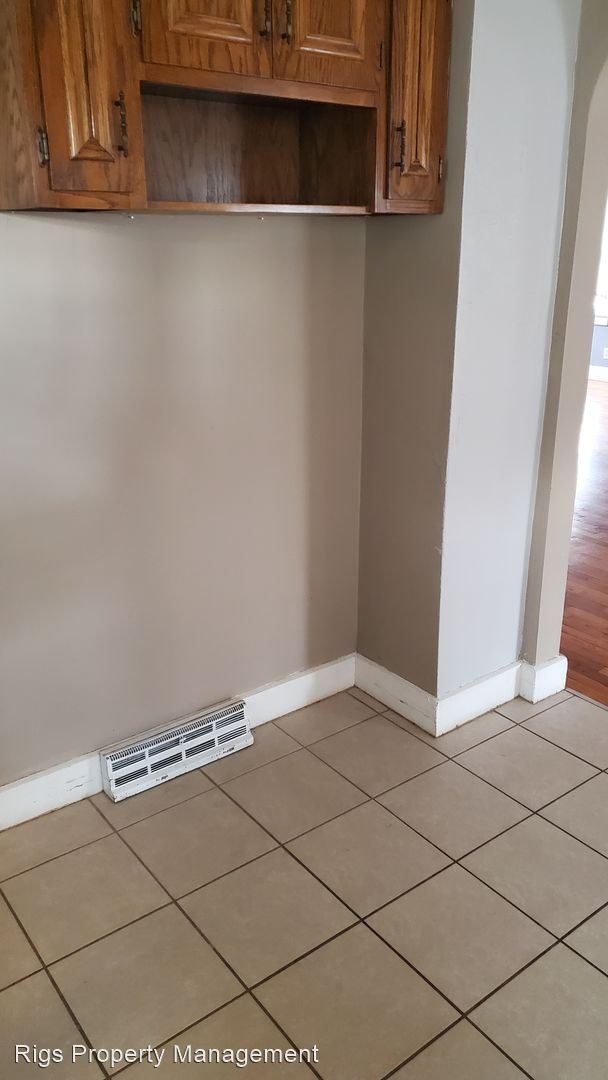 Foto del edificio - 2 br, 1 bath House - 535 NE Sumner St
