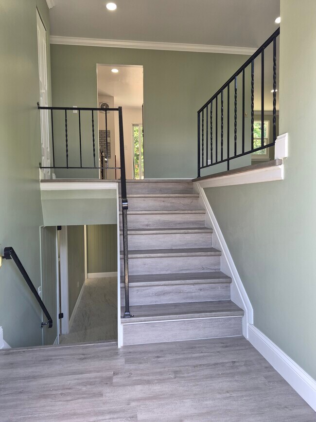 Foto del edificio - 8408 Snowden Loop Ct