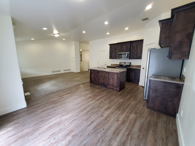 Building Photo - 4186 Marlin Dr