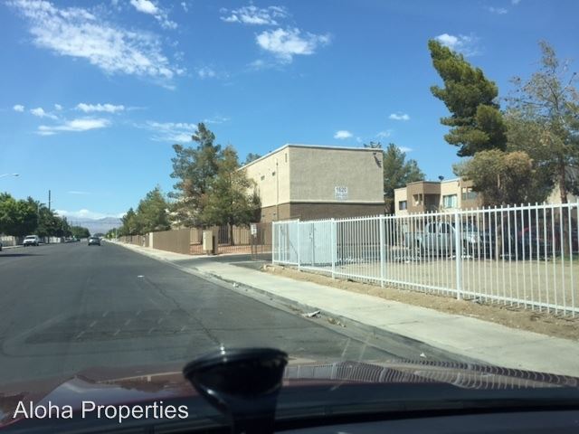 Foto del edificio - 1640 N Lamont St