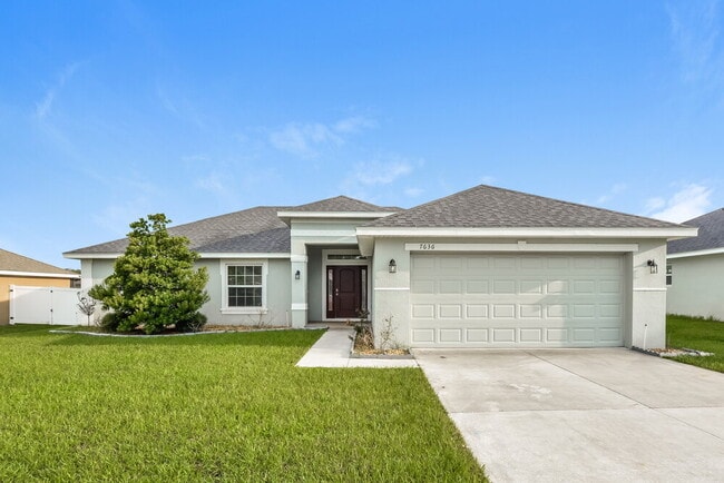 Building Photo - 7636 Sloewood Dr