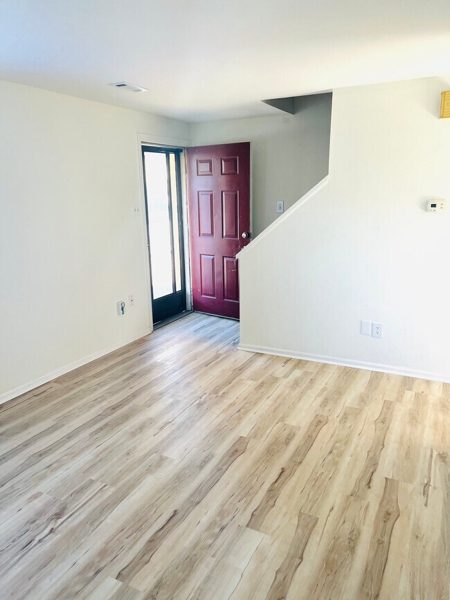 Foto del edificio - 920 N Benton Ave