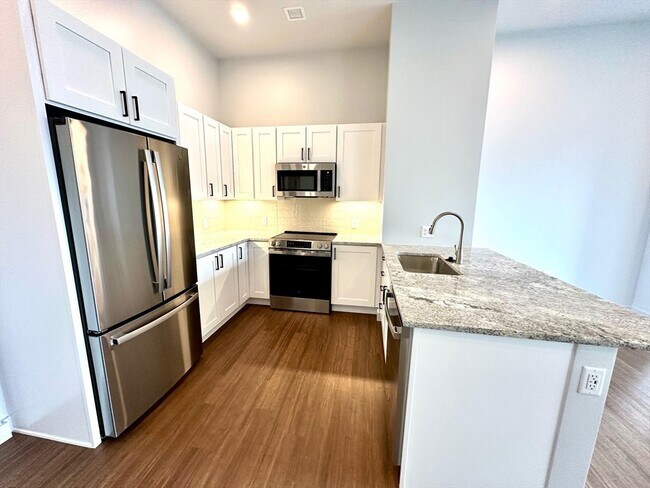 Foto del edificio - 45 E Central St