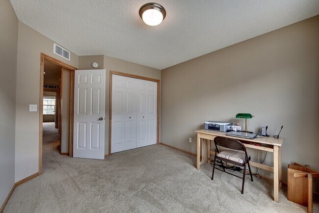 Foto del edificio - 1567 Legacy Pkwy E