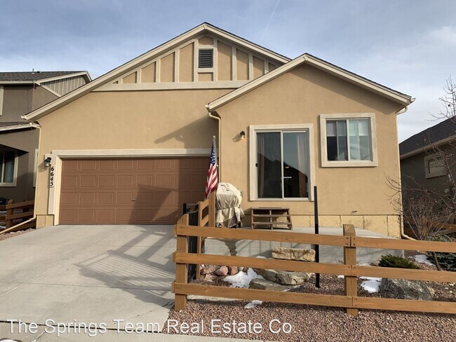 Foto del edificio - 3 br, 2 bath House - 6645 Dance Hall Lane