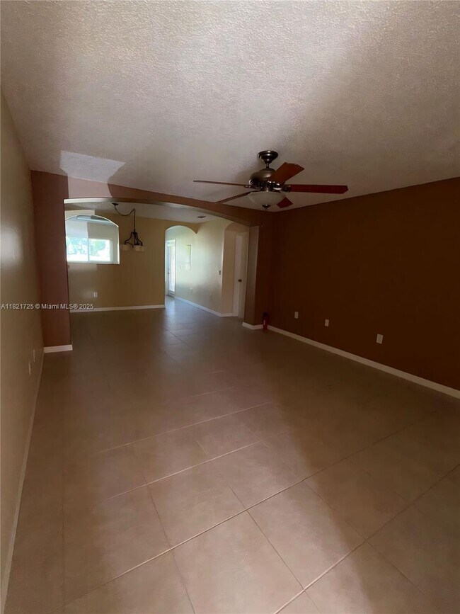 Foto del edificio - 13427 Fairway Glen Dr