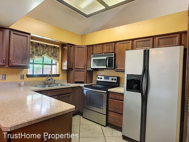 Building Photo - 2 br, 2 bath House - 3141 Berridge Lane