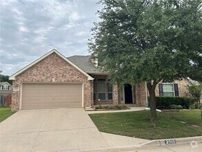 Building Photo - 2717 Foxpoint Trail