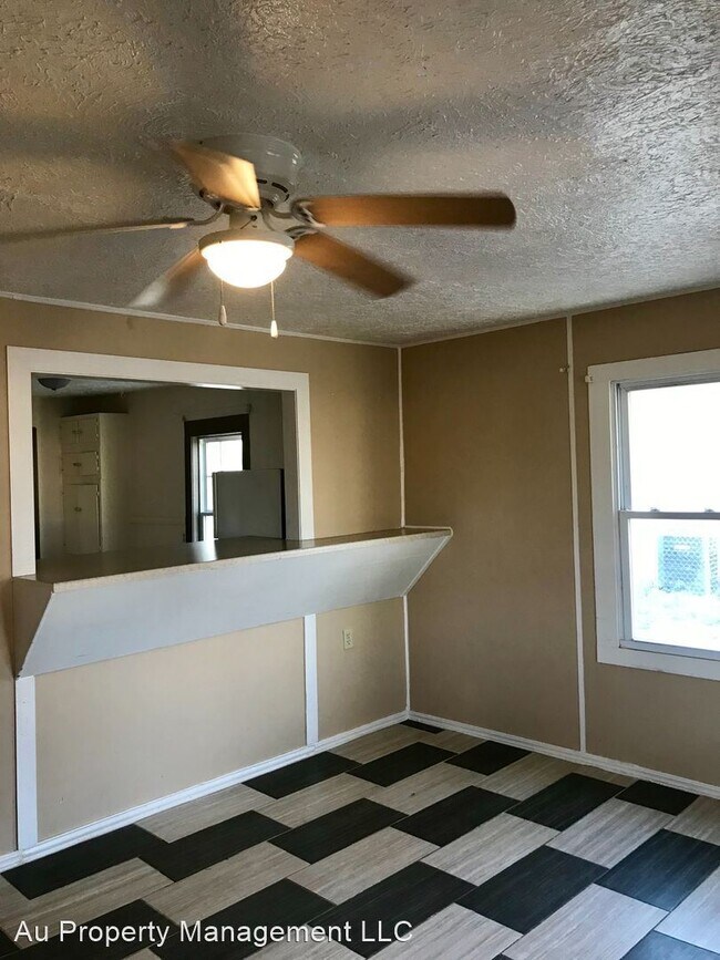 Foto del edificio - 2 br, 1 bath House - 1101 N. HAYES FRONT