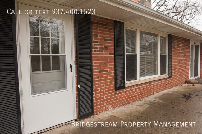 Foto del edificio - Updated ranch 4 bedroom, 1 bath home with ...