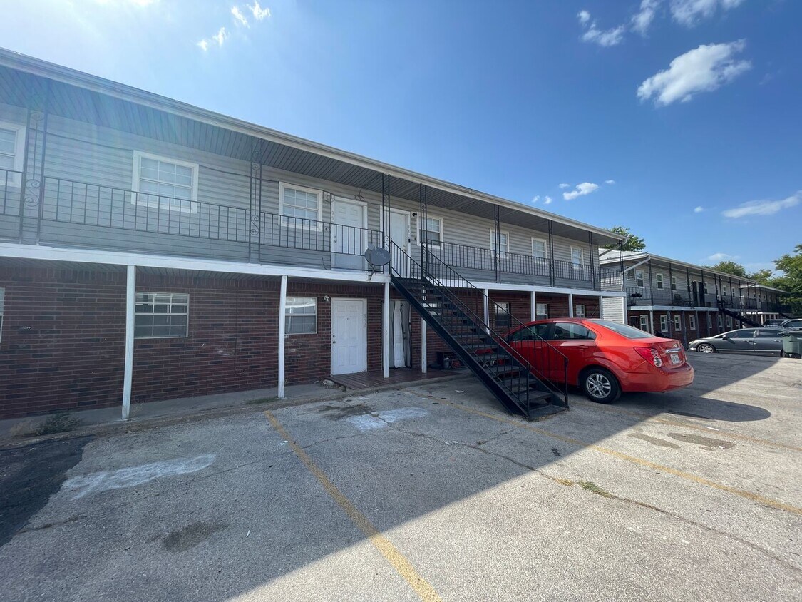 Primary Photo - 930-940 S 15th Street