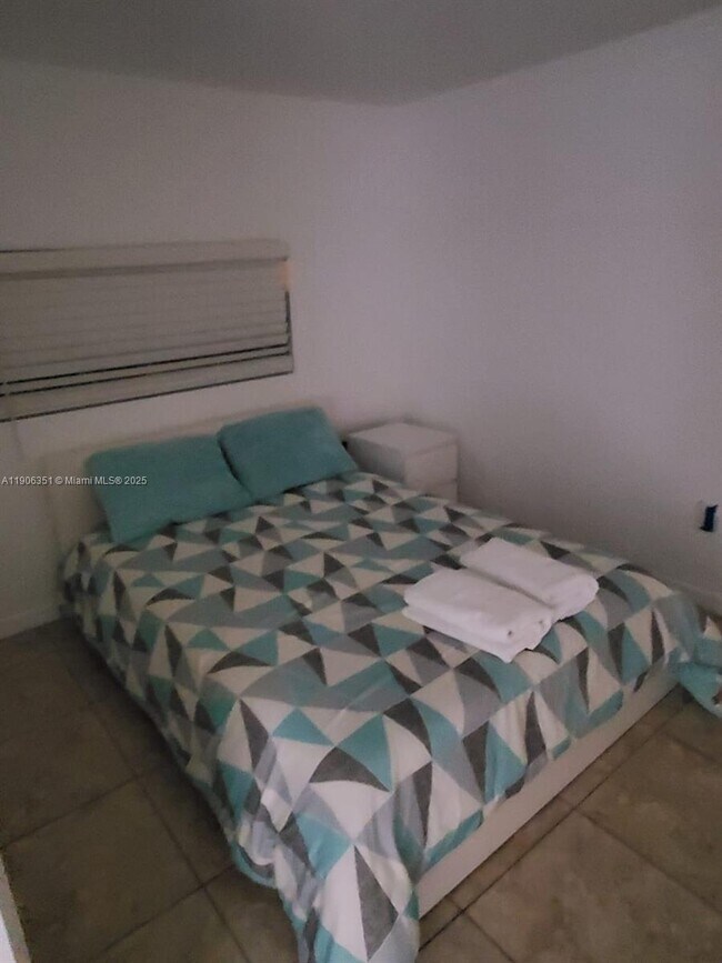 Foto del edificio - 13101 SW 14th St