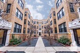 Foto principal - 723 W Barry Ave