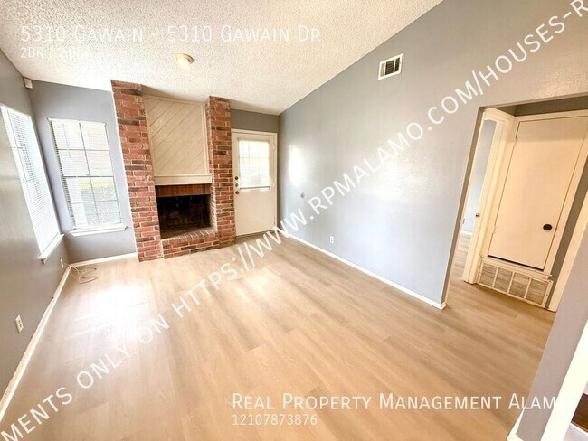 Foto del edificio - 5310 Gawain Dr