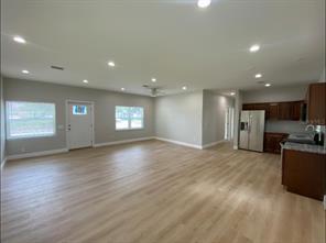 Building Photo - 6310 Dogwood Dr