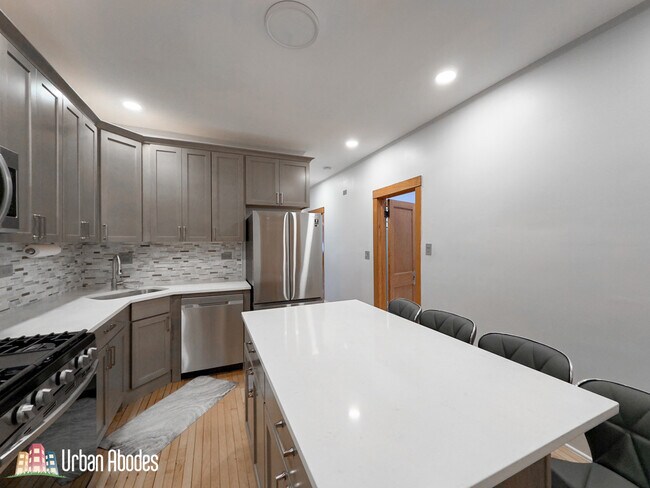 Foto del edificio - 4322 W Kamerling Ave