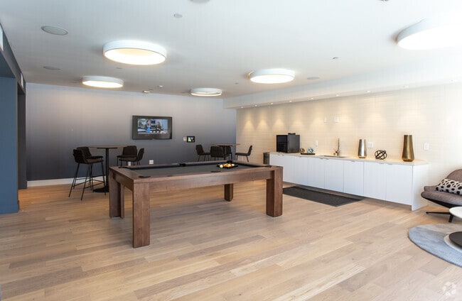 Interior Photo - Prizma
