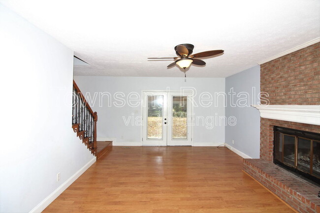 Building Photo - 3504 Sugar Cane Cir