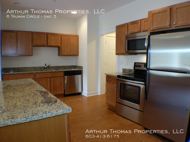 Building Photo - 6 Truman Cir