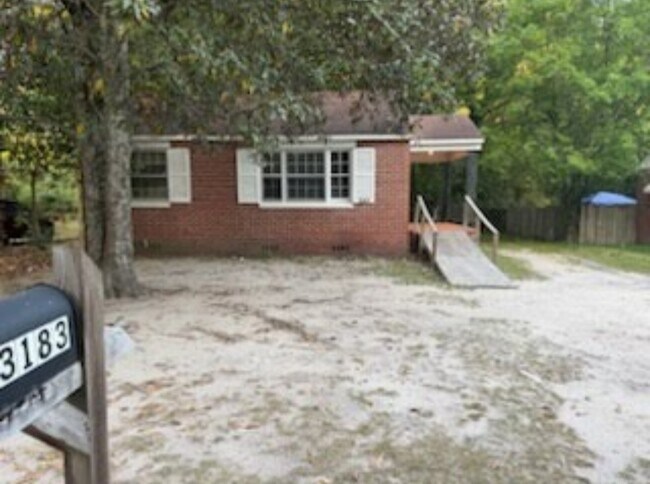 Building Photo - 3183 Mary Dr