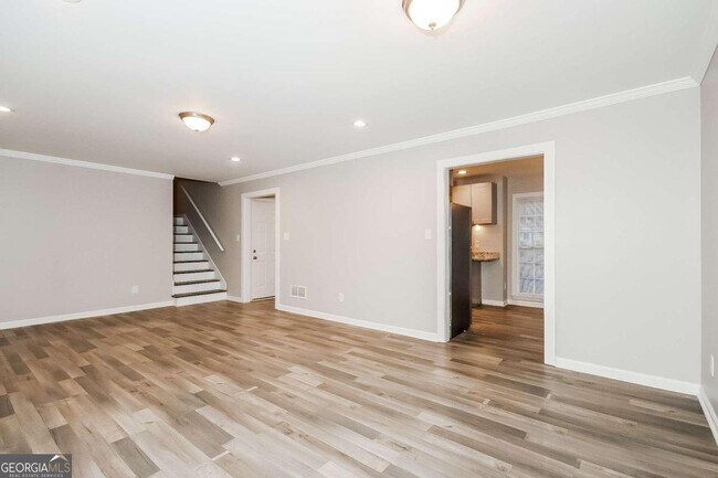 Building Photo - 1219 Ox Dr