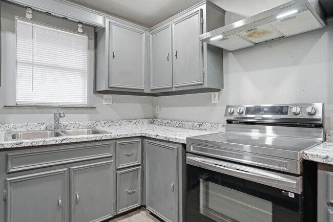 Foto del edificio - 1412 Chase Ave