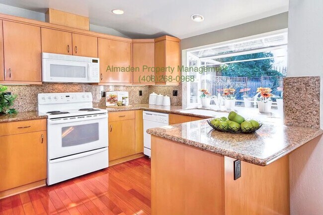 Foto del edificio - Almaden Valley Home near Los Alamitos Creek Trail! Award Winning Schools & Central A/C!!