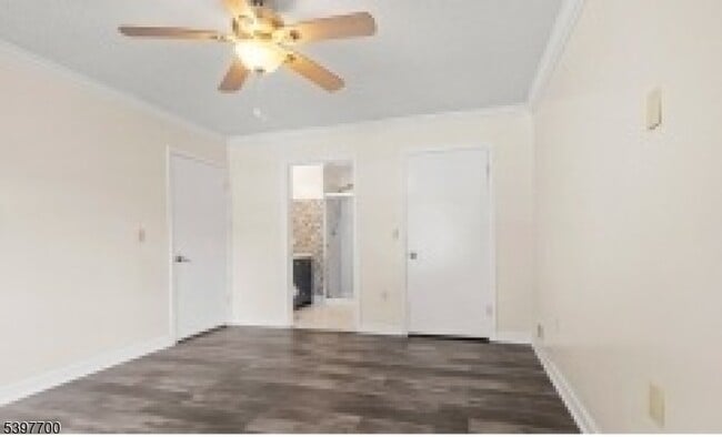 Building Photo - 24 Amberly Ct