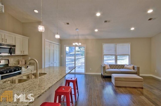 Foto del edificio - 105 Brookwood Path