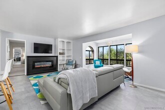 Building Photo - 2510 Clairemont Dr