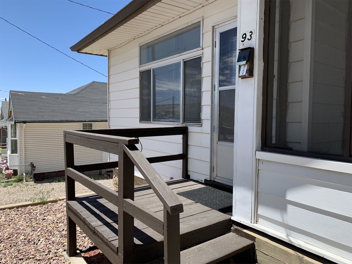 93 2nd St Unit 1, Rock Springs, WY 82901 Room for Rent in Rock