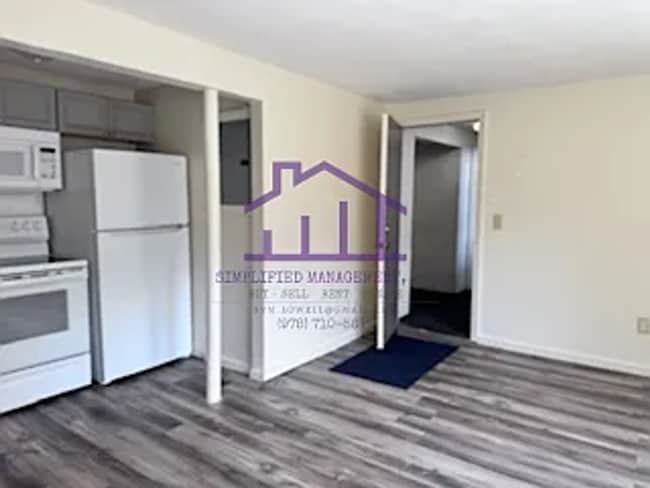 Building Photo - 740 Central St