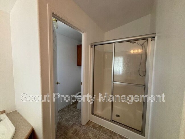 Building Photo - 28676 Via Playa Del Rey