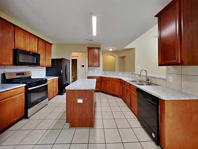 Building Photo - 18250 Eton Ridge Ct