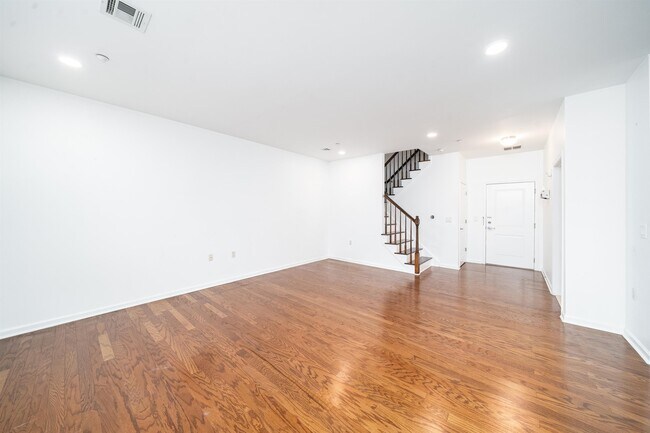 Foto del edificio - 1209 Summit Ave