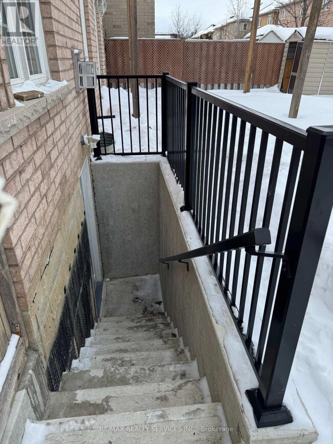 Photo du bâtiment - 16 Braddock Dr