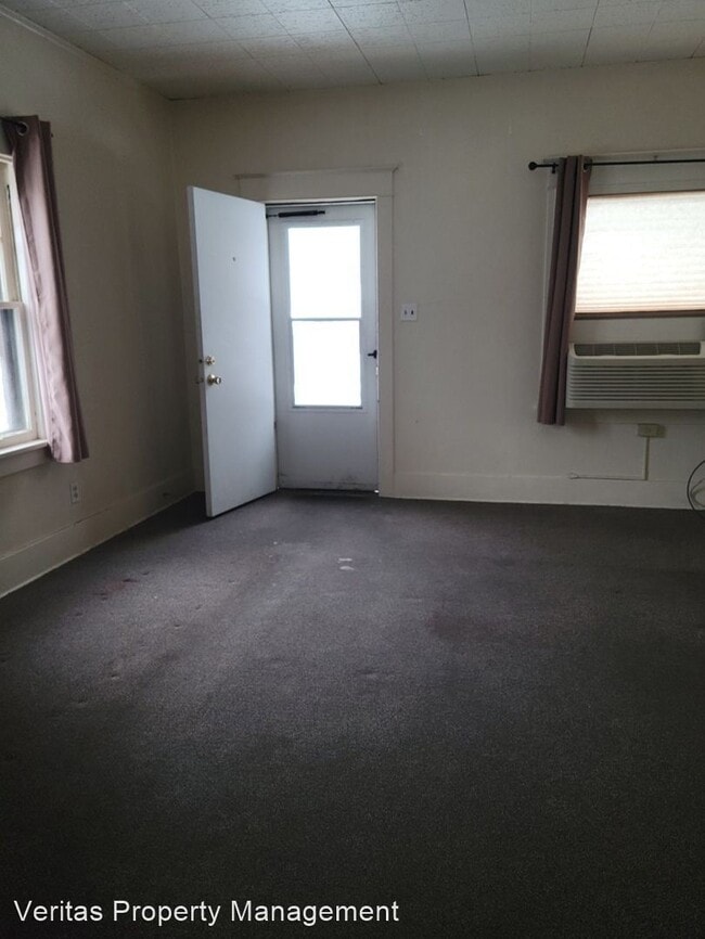 Building Photo - 1 br, 1 bath House - 921 Helen
