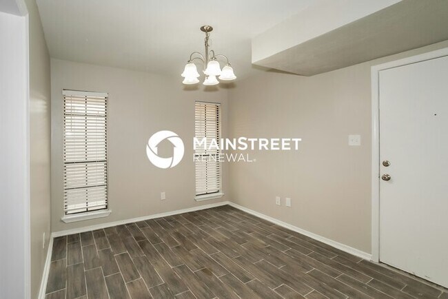 Foto del edificio - 3 Bedroom Pet-Friendly Home in The Colony, TX with Main Street Renewal