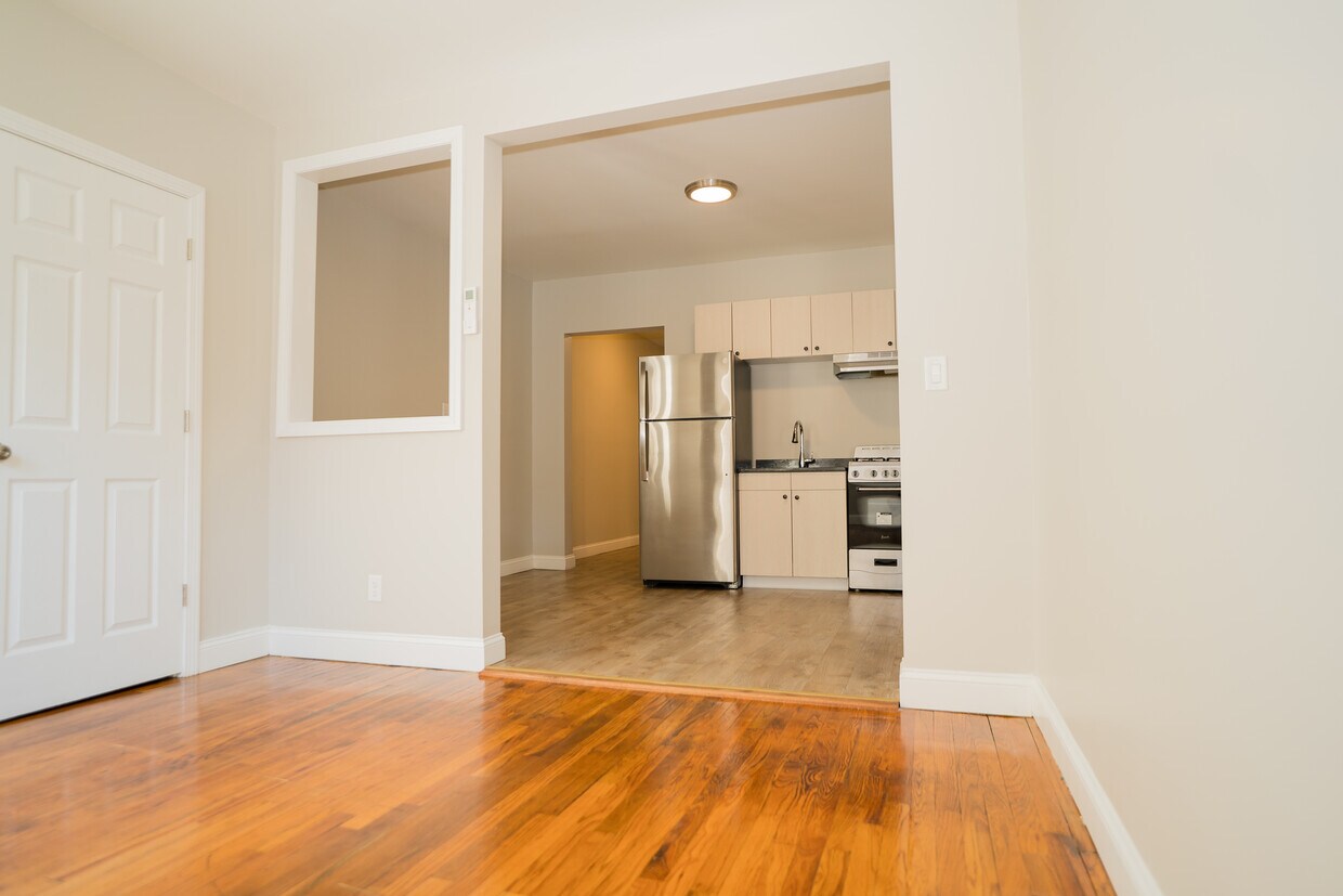 9 Dorothy St Unit B3, Hartford, CT 06106 Apartments in Hartford, CT