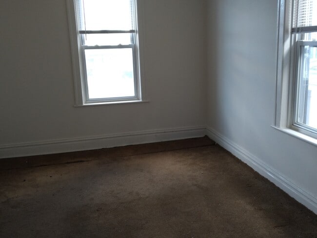 Bedroom #1 - 419 Summit Ave