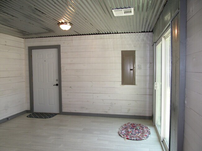 Foto del edificio - 320 N Pearl St