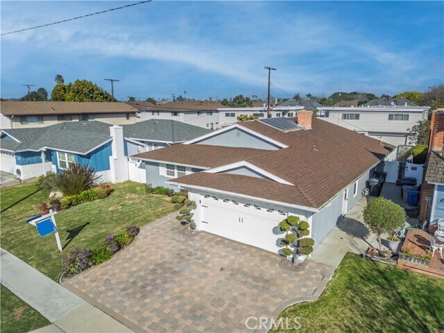 Foto del edificio - 23524 Evalyn Ave