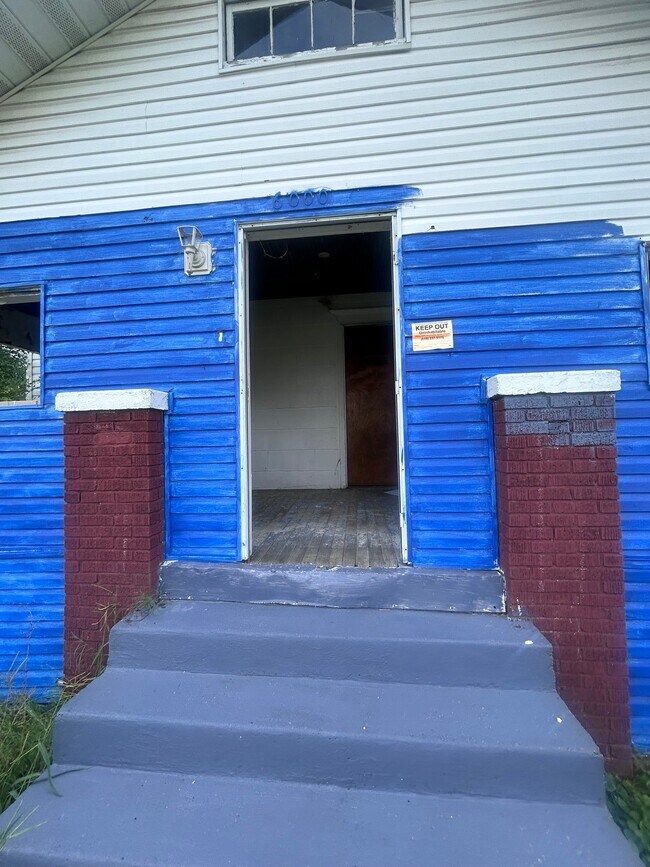 Building Photo - 6000 Old Missouri Ave