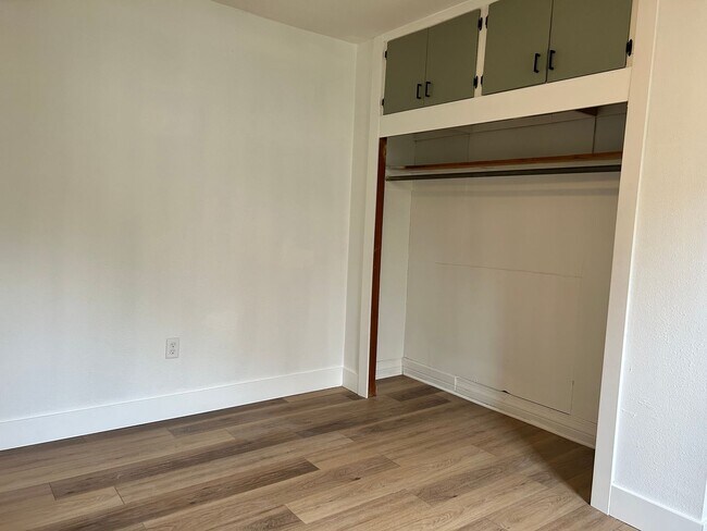 Foto del edificio - 1 Bedroom close to the University of Tulsa...