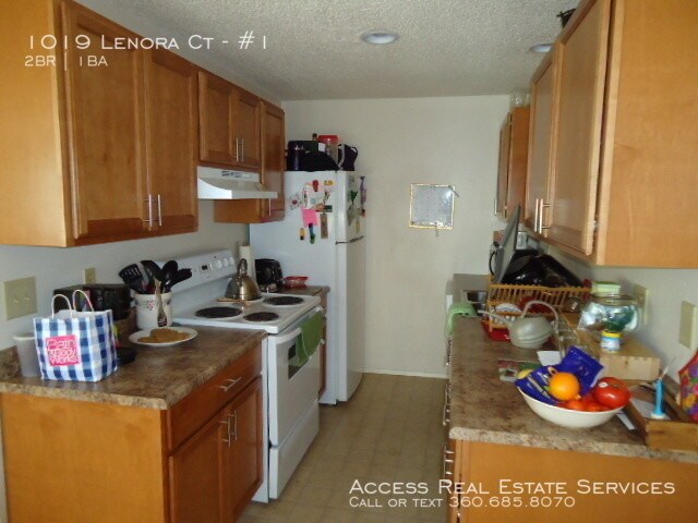 Building Photo - 1019 Lenora Ct