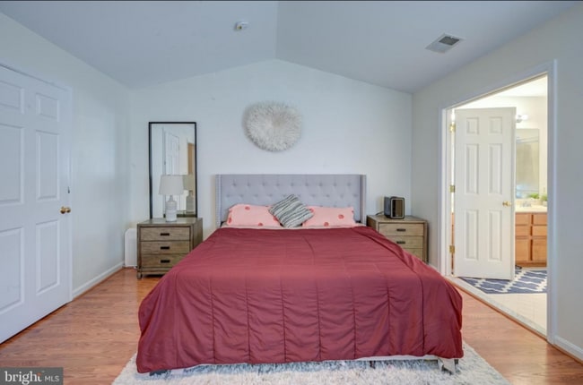 Building Photo - 8827 Montjoy Pl