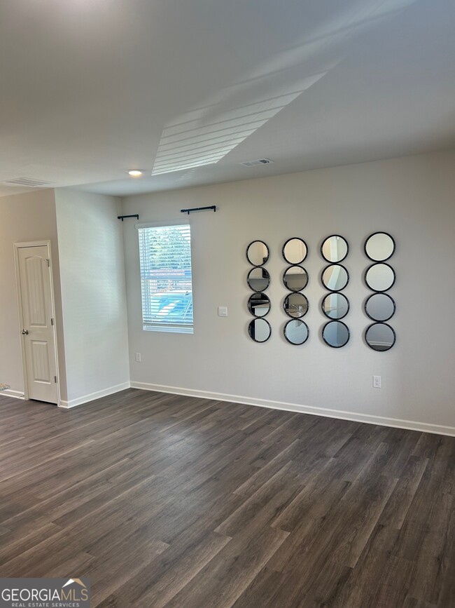 Foto del edificio - 1005 N 2nd Ave NW