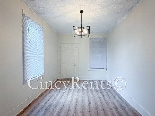 Building Photo - 1216 Regent Ave
