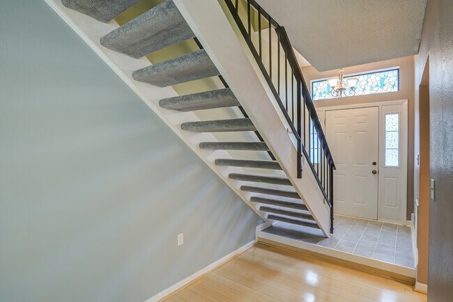Entry - 7767 Falcon Rest Cir